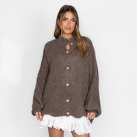 Cárdigan oversize Shimmer con botones dorados