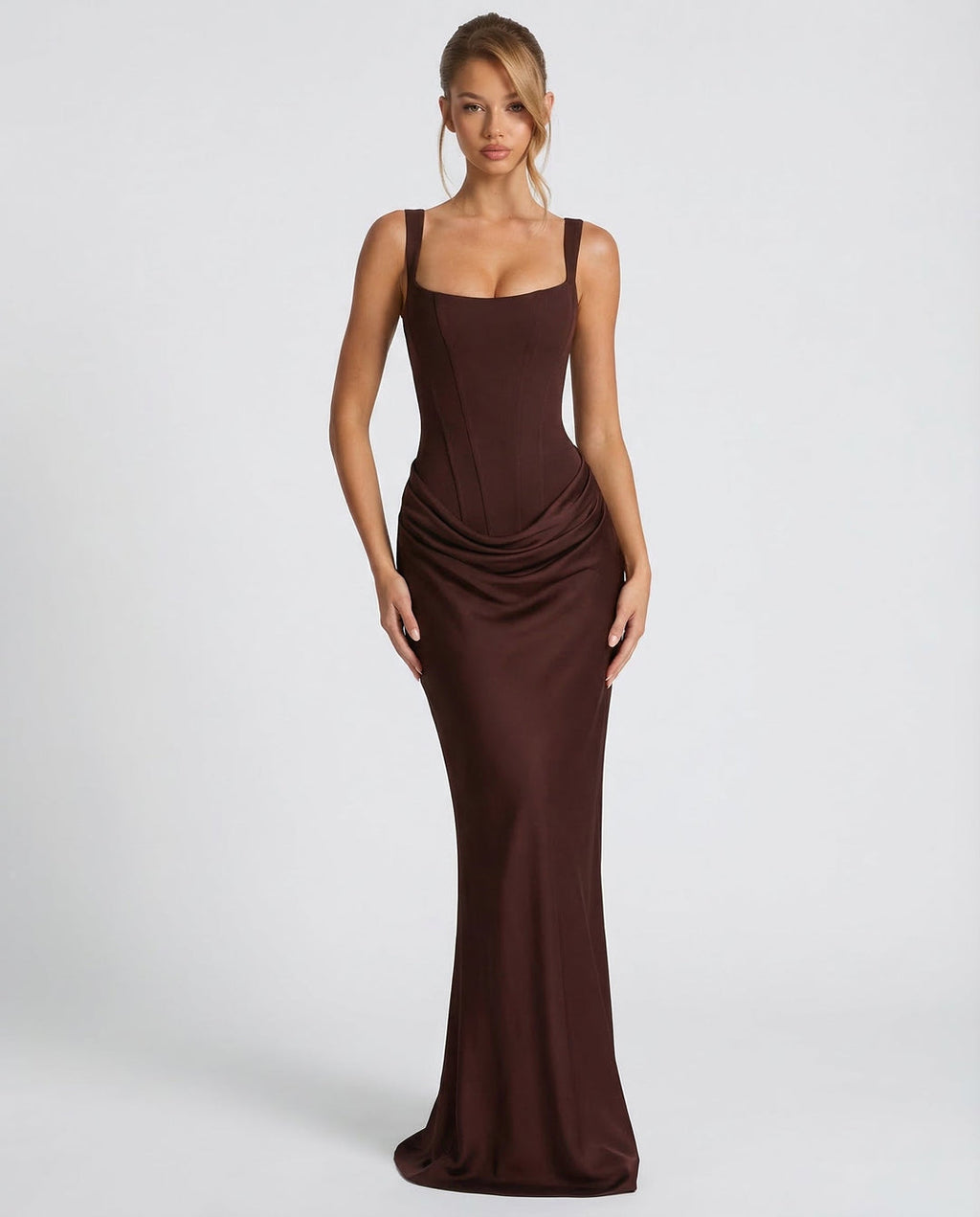 VESTIDO LARGO SILUETA FAVORECEDORA – PARA MUJER