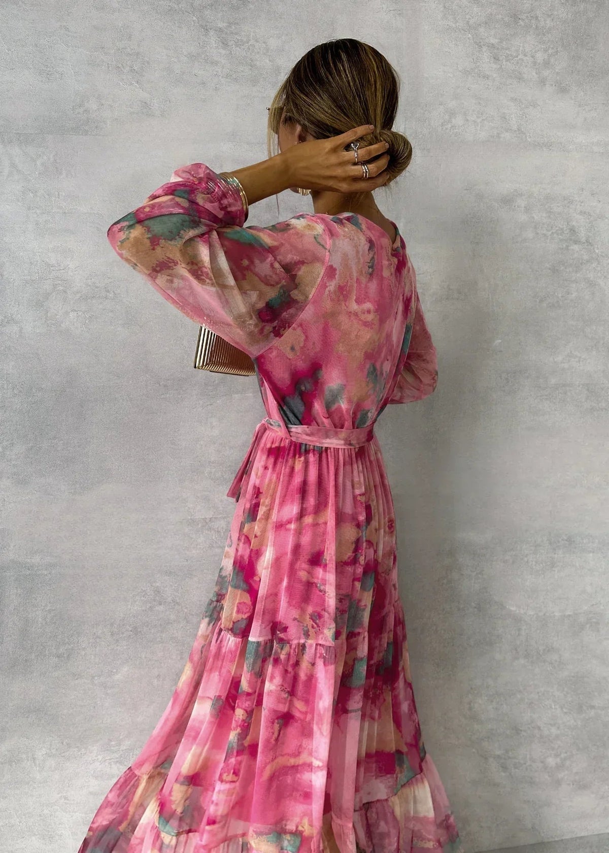 ZOEY | Vestido Cruzado Floral Vibrante con Silueta de Capas Favorecedora - Rojo Rosa - L