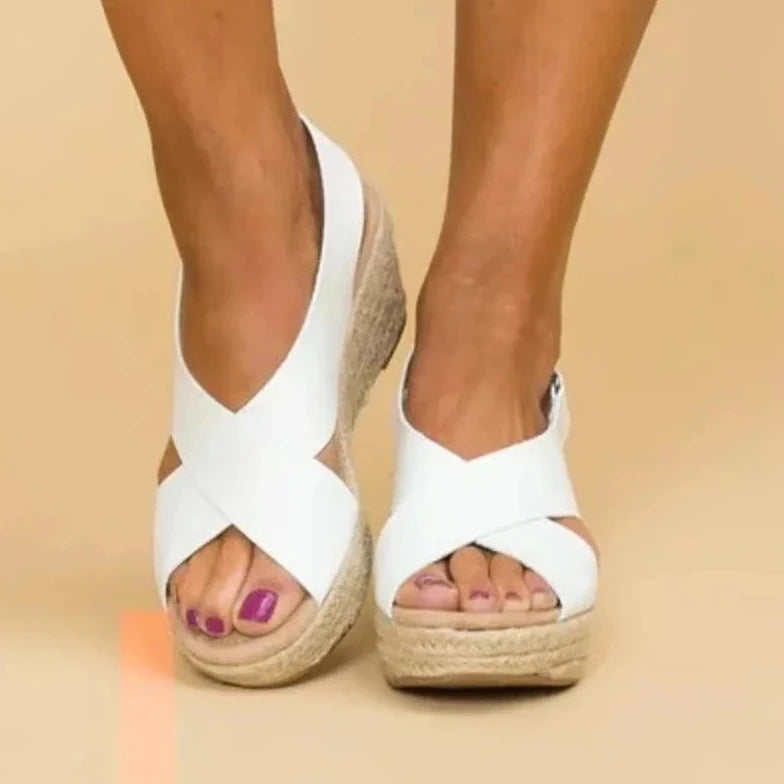Tea | Sandalias con Suelas Suaves y Tiras Ajustables