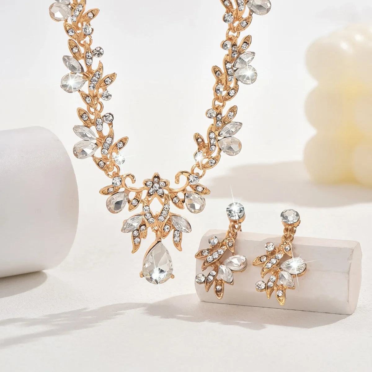 Mia | Set de Joyería Gota de Cristal
