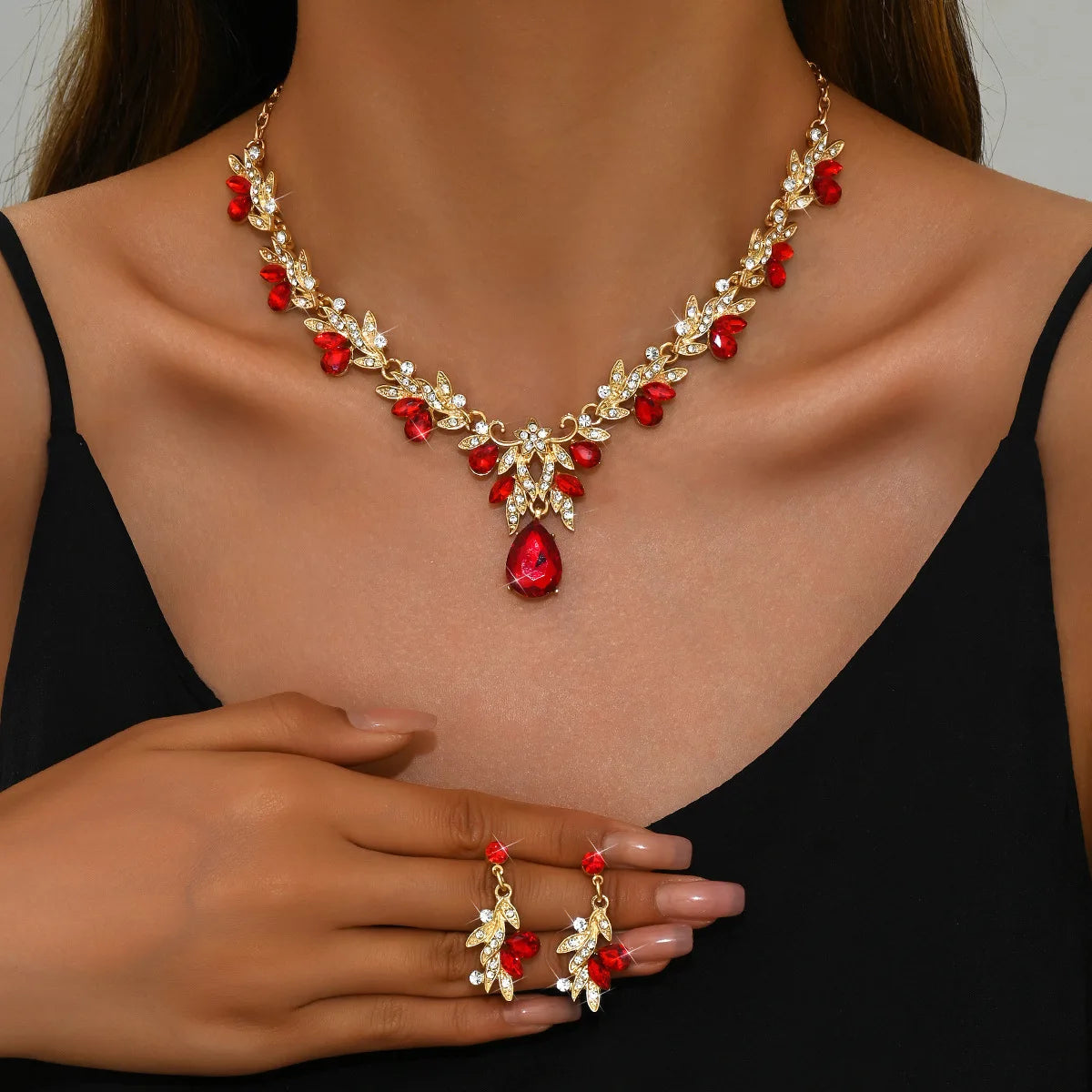 Mia | Set de Joyería Gota de Cristal
