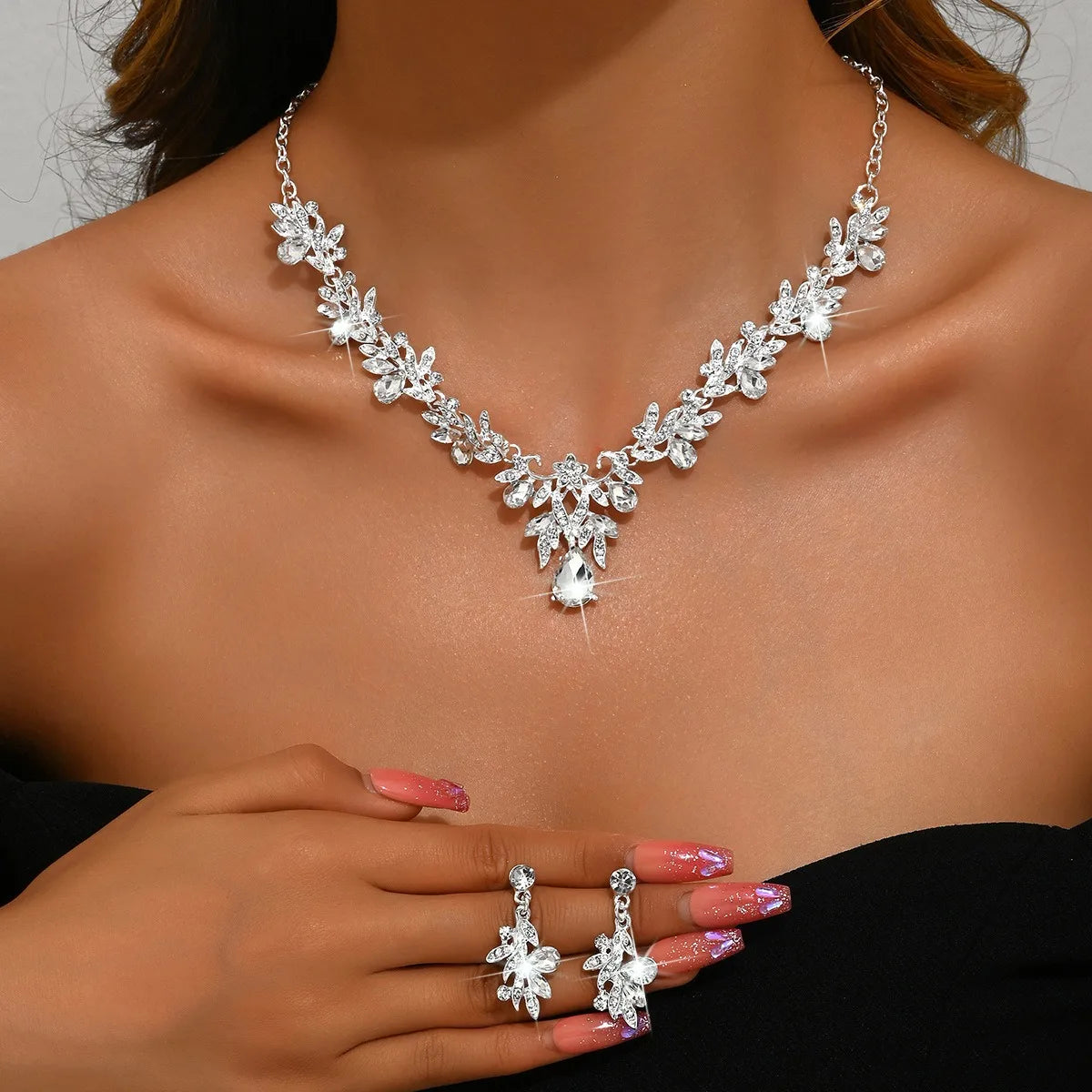 Mia | Set de Joyería Gota de Cristal