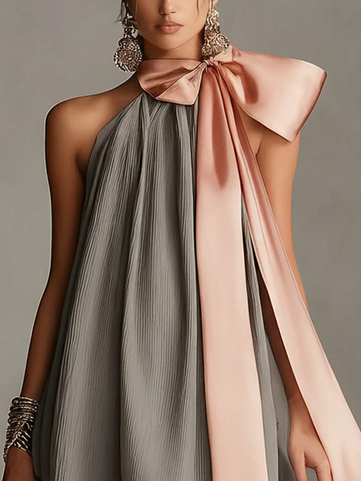 Beatrice | Mini Vestido Gris de Satén