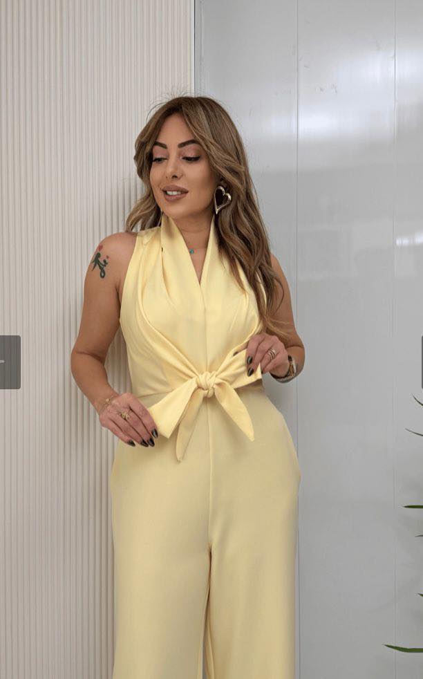 Carol | Mono Elegante y Favorecedor