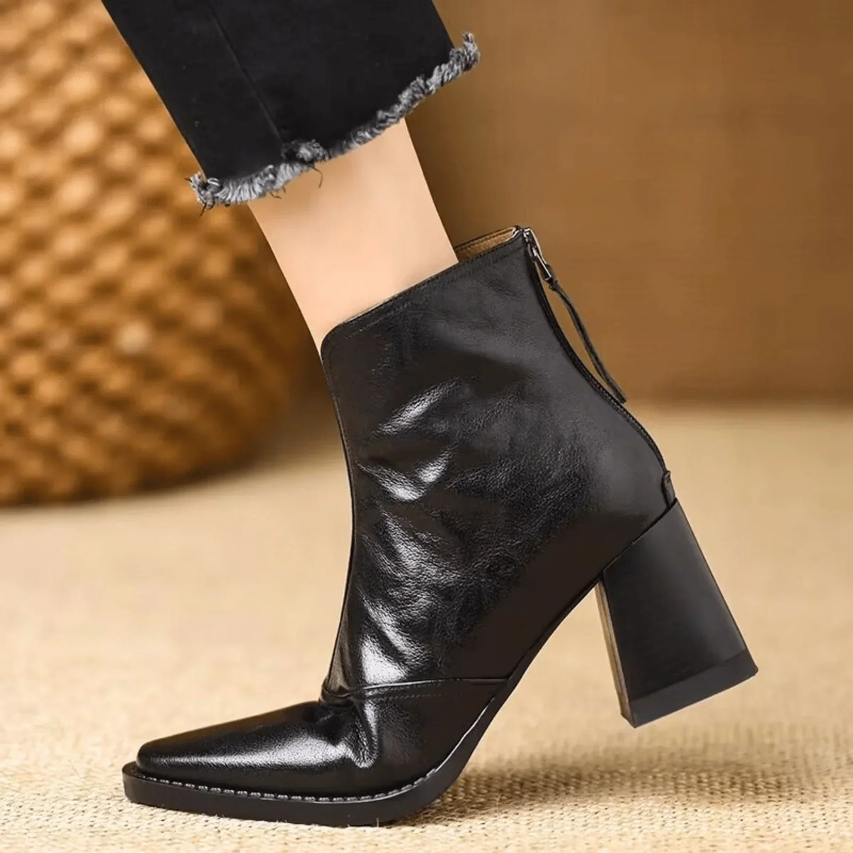 Claudia | Botines de Lujo con Tacón Medio - imagen 5