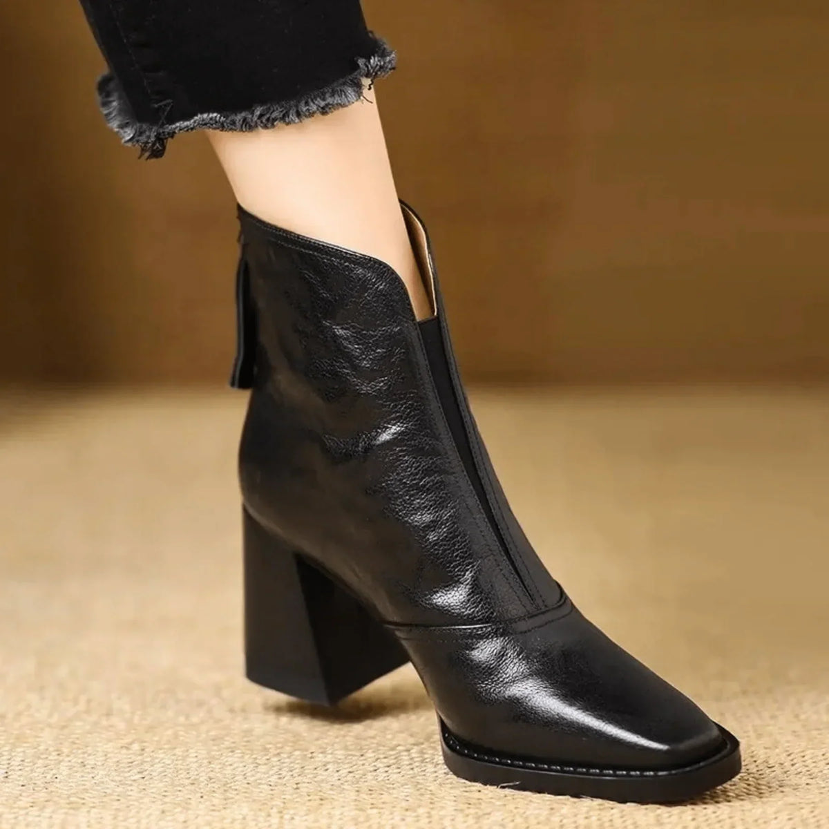 Claudia | Botines de Lujo con Tacón Medio - imagen 1