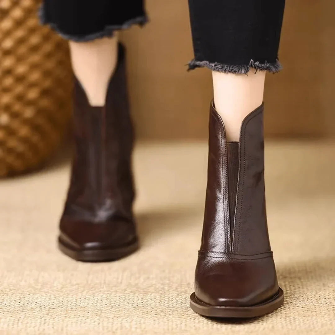 Claudia | Botines de Lujo con Tacón Medio - imagen 7